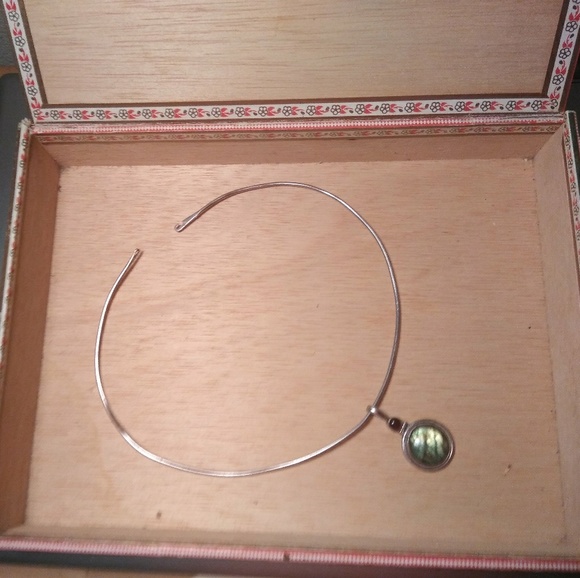 Labradorite, Garnet, and Silver  Pendant - Picture 3 of 8